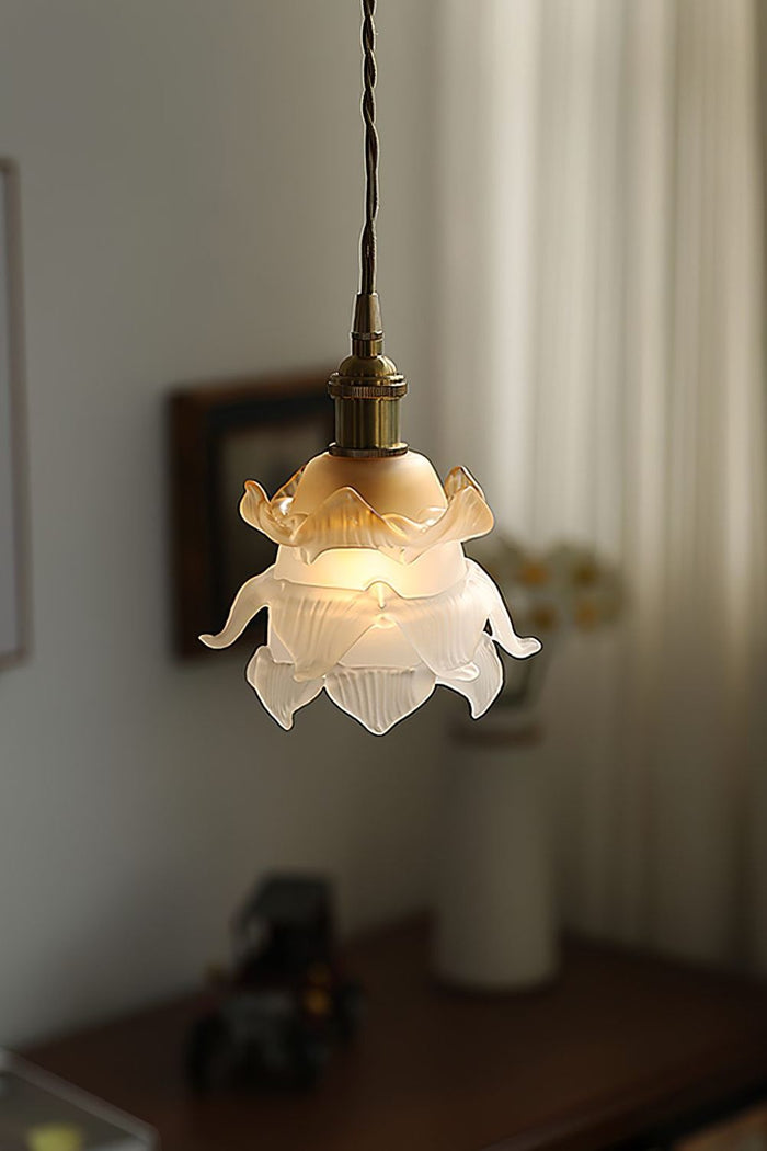 1970 Retro Bloom Glass Pendant Light - view 4 | SamuLighting