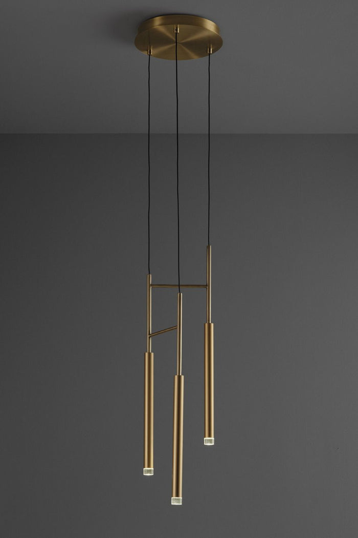 Dia 30cm x H 101cm / ∅ 11.8″ x H 39.8″ / Brass