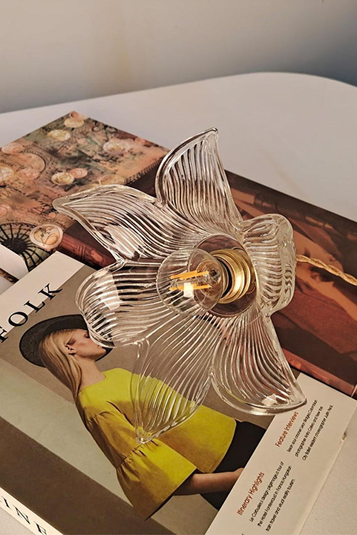 Clear Petal Glass Pendant Lamp - view 8 | SamuLighting