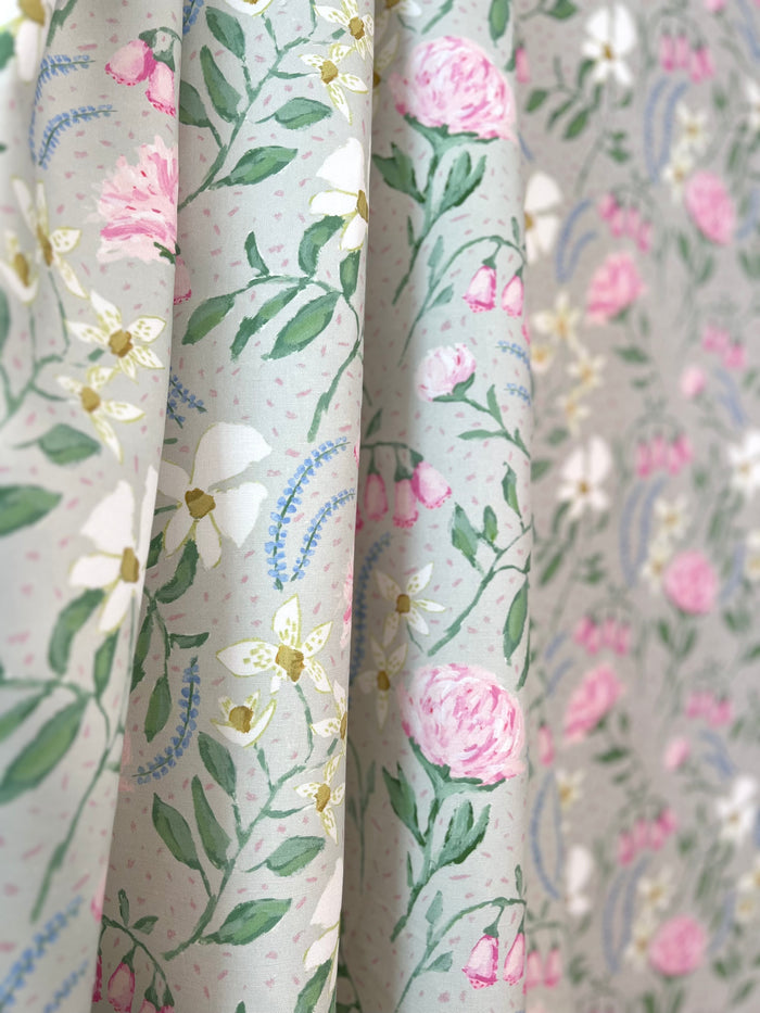 Flowers for Bailey in Garden Wallpaper
