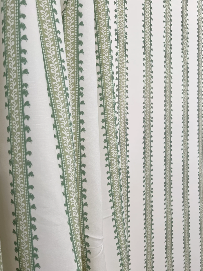 Forged Vine in Green Wallpaper