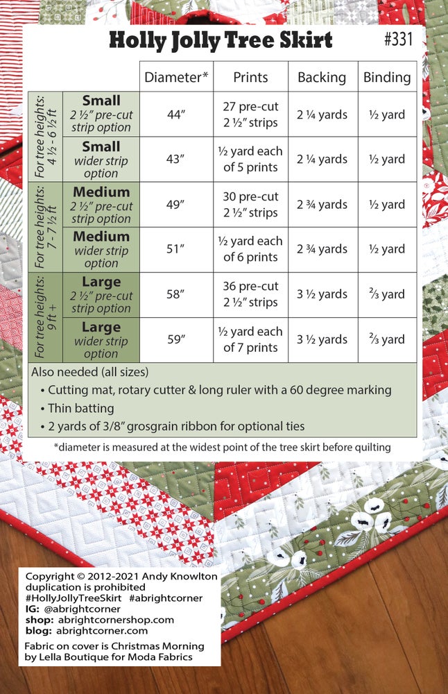 Holly Jolly Tree Skirt Pattern by Andy Knowlton of A Bright Corner - AKBC311