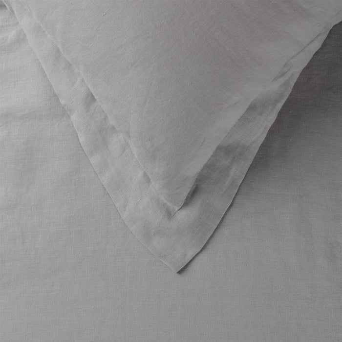 Light Grey French Linen Pillowcases close-up detail 1 | Soak and Sleep