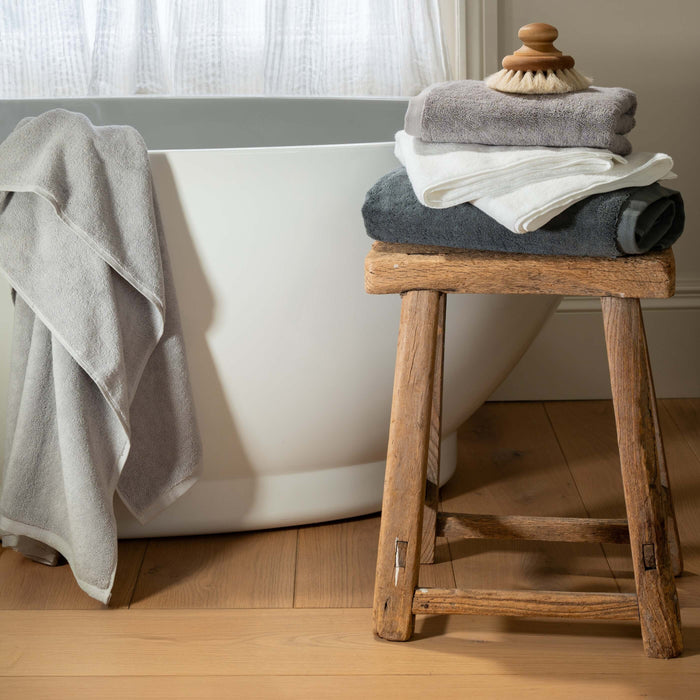 Light Grey Supima Cotton Bath Sheet close-up detail 3 | Soak and Sleep