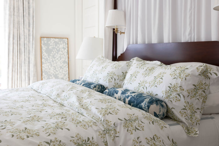Lilac in Green Flat Sheet