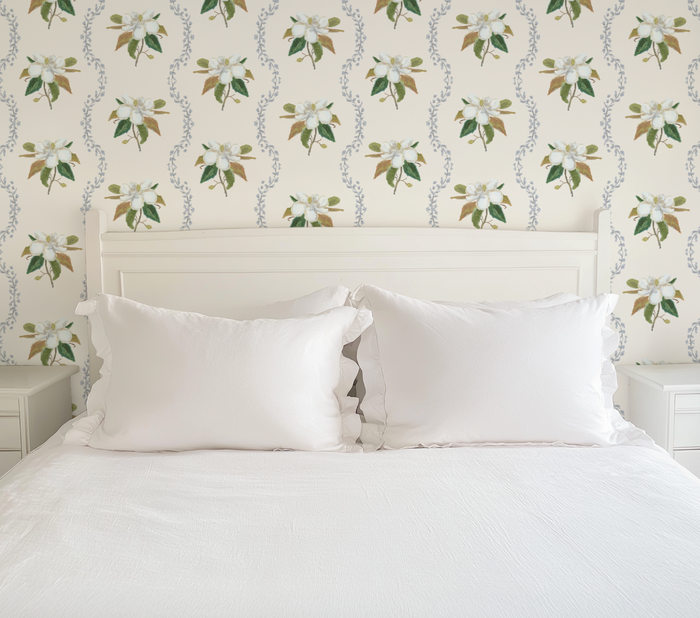 Maggie in Cream Wallpaper