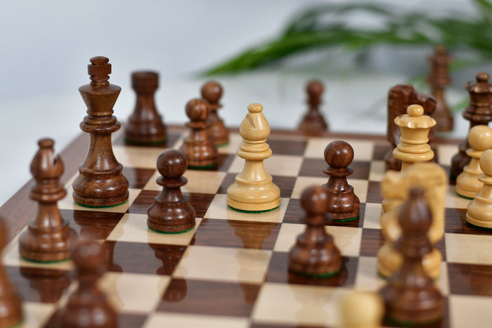 Repro French Lardy Exclusive Chess Pieces in Sheesham Wood  3"- King with Extra Queens