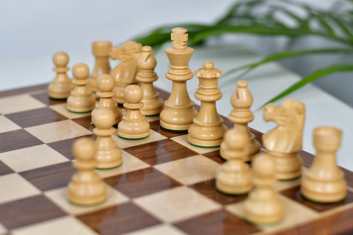Repro French Lardy Exclusive Chess Pieces in Sheesham Wood  3"- King with Extra Queens