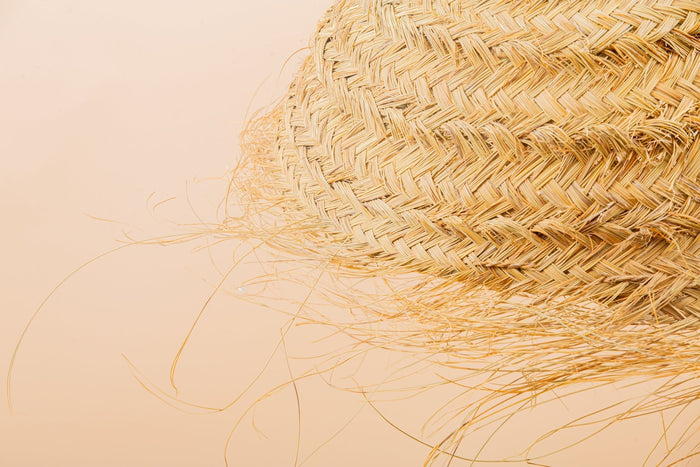 Suspension en forme de parapluie en paille de doum tressée en fibres naturelles - Africancreates