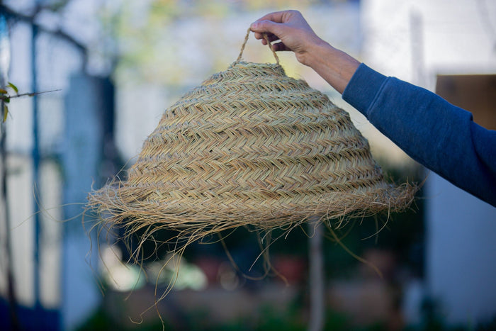Suspension en forme de parapluie en paille de doum tressée en fibres naturelles - Africancreates