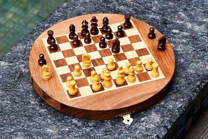 Travel Folding Magnetic Round Chess Set in Sheesham & Maple 8.75"- King