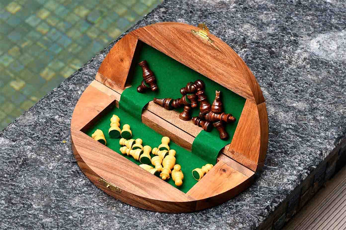 Travel Folding Magnetic Round Chess Set in Sheesham & Maple 8.75"- King