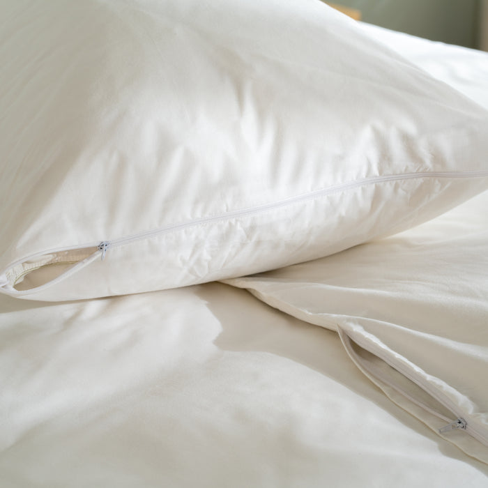 Water Repellent Duvet Protector close-up detail 2 | Soak and Sleep
